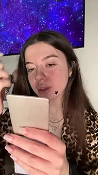 Kimi Ass online show from 06/01/26, 09:33