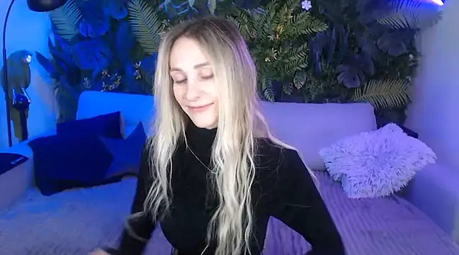 Snapshot of Horny_Blond chatting on 12/03/24, 09:11 Horny Blond online show from 12/03/24, 09:11