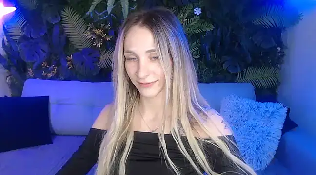 Snapshot of Horny_Blond chatting on 12/16/24, 09:03 Horny Blond online show from 12/16/24, 09:03