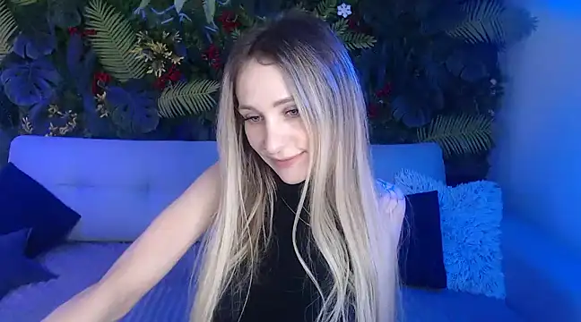 Snapshot of Horny_Blond chatting on 12/25/24, 09:02 Horny Blond online show from 12/25/24, 09:02