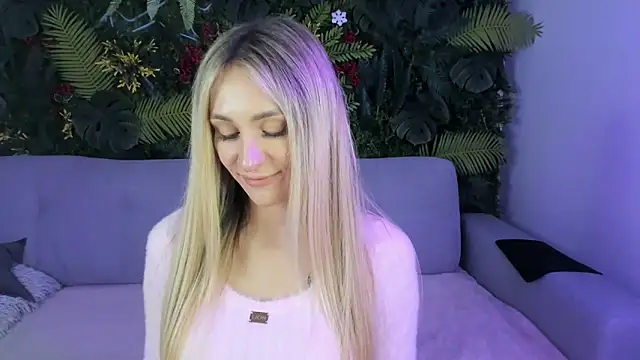 Snapshot of Horny_Blond chatting on 11/07/25, 09:09 Horny Blond online show from 11/07/25, 09:09