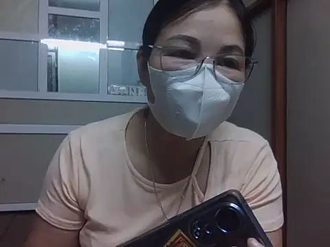 MaiHuong77 online show from 10/15/25, 10:59