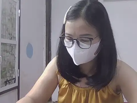 MaiHuong77 online show from 10/31/25, 02:56