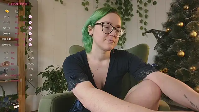 alisahug online show from 01/10/25, 07:57