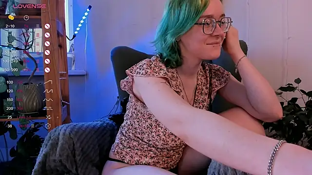 alisahug online show from 03/15/25, 10:03