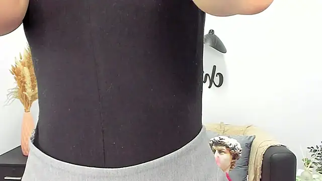 Snapshot of LolaWilsons chatting on 02/07/25, 06:24 LolaWilsons online show from 02/07/25, 06:24