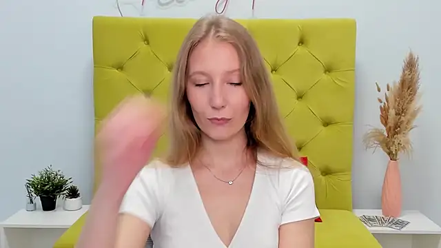 LolaWilsons online show from 05/07/26, 06:30