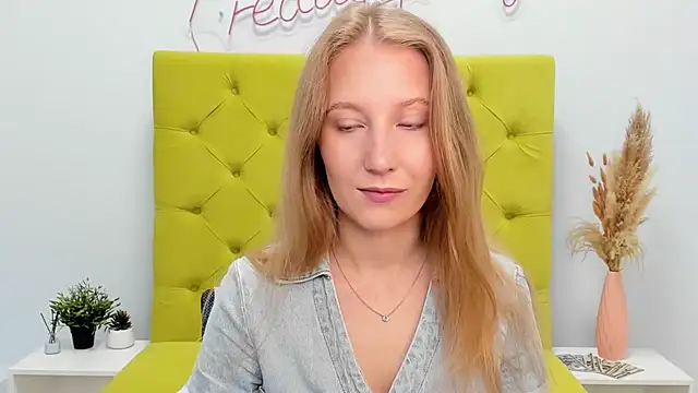 LolaWilsons online show from 05/16/26, 07:27