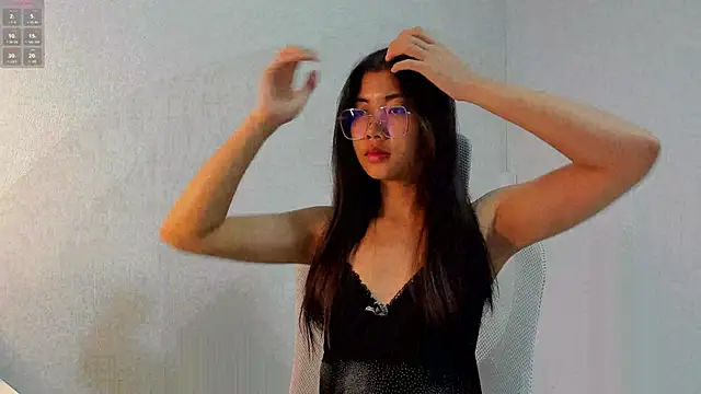 Snapshot of Cee_chalynn chatting on 10/11/25, 02:37 Cee chalynn online show from 10/11/25, 02:37