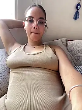 Snapshot of gabyaridi chatting on 02/09/26, 03:05 gabyaridi online show from 02/09/26, 03:05