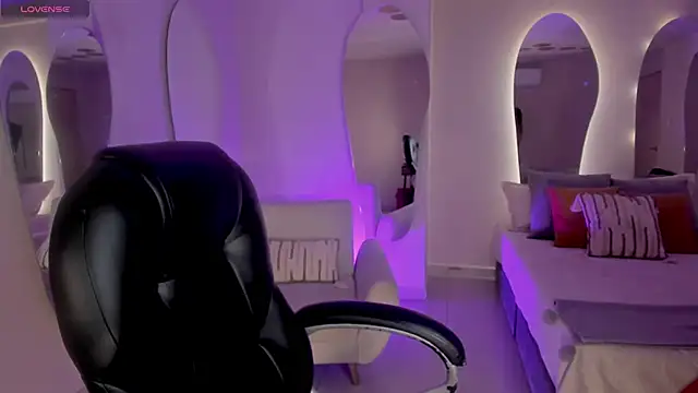 AnastasiaBoiko online show from 03/10/25, 11:53