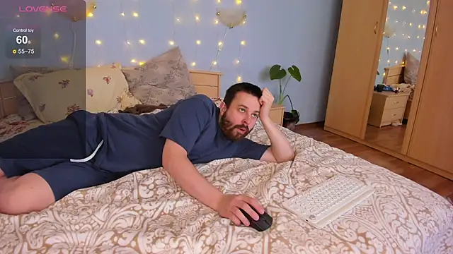 NikkiNSerdron online show from 01/15/25, 08:09