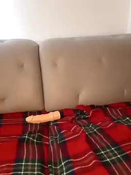 Snapshot of khaaleesiii chatting on 01/16/25, 11:26 khaaleesiii online show from 01/16/25, 11:26