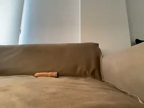 Snapshot of khaaleesiii chatting on 11/26/25, 08:48 khaaleesiii online show from 11/26/25, 08:48