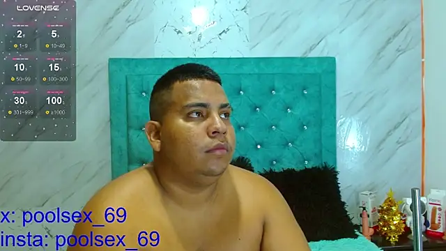 Snapshot of Poolsex_69 chatting on 12/27/24, 01:18 Poolsex 69 online show from 12/27/24, 01:18