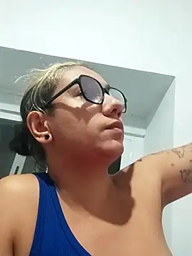 Snapshot of blvckbabyweed07 chatting on 04/09/26, 01:05 blvckbabyweed07 online show from 04/09/26, 01:05