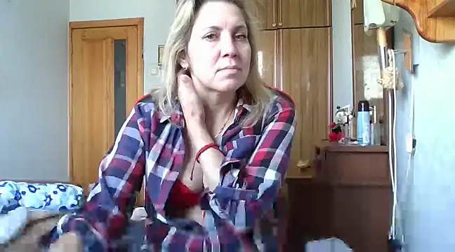 IrinaB1 online show from 02/20/25, 07:23