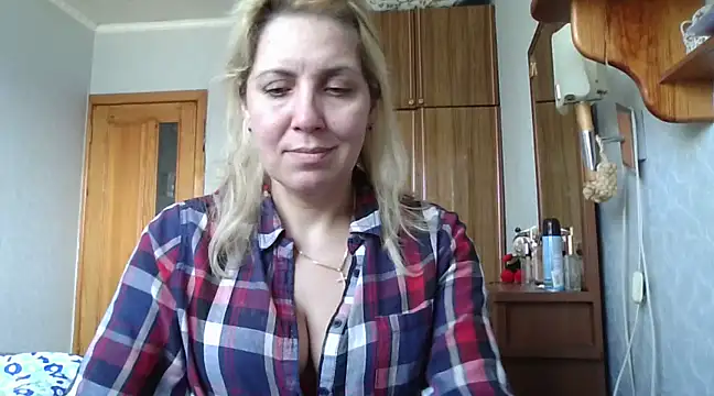 IrinaB1 online show from 02/22/25, 11:02