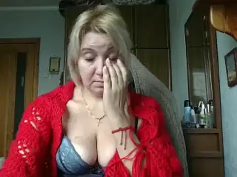 IrinaB1 online show from 12/20/25, 09:38