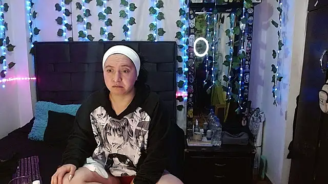 Snapshot of the_lesbian_game chatting on 09/12/25, 02:44 the lesbian game online show from 09/12/25, 02:44