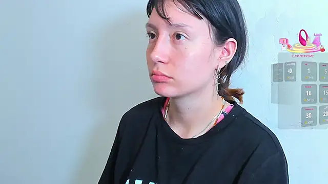 lizzy davis 1 online show from 06/04/26, 03:34