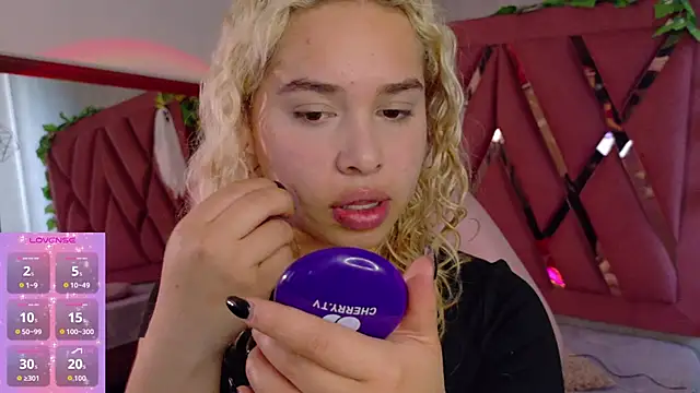 Haelycute online show from 11/10/25, 11:53