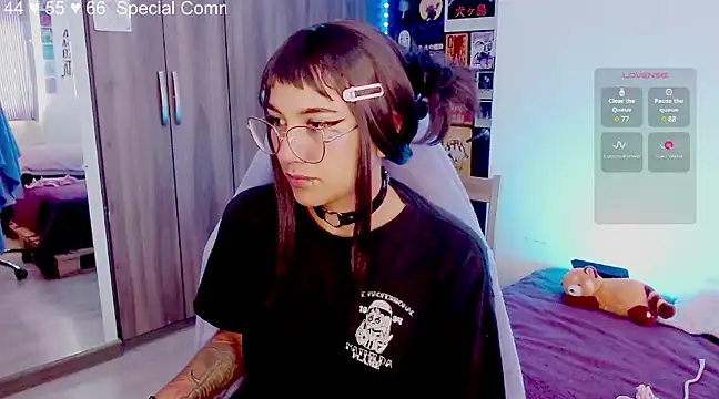 melissahowl online show from 03/13/25, 01:40