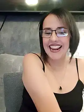 IsisBlake online show from 02/08/25, 07:27