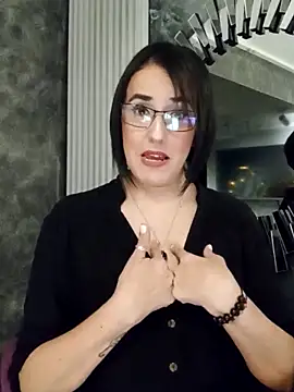 IsisBlake online show from 02/19/25, 07:38