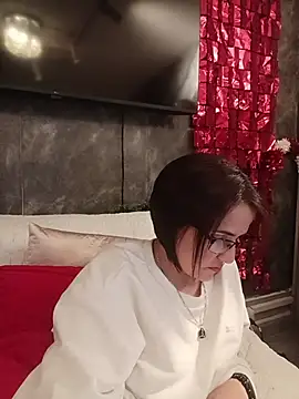 IsisBlake online show from 11/21/25, 12:48