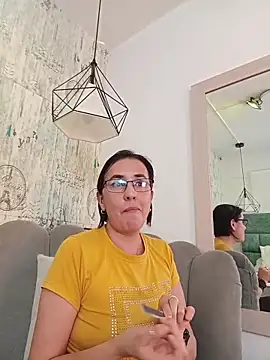 IsisBlake online show from 02/03/26, 06:40