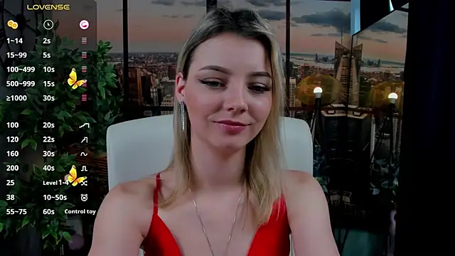 Snapshot of pretty_little_thing chatting on 12/06/24, 10:16 pretty little thing online show from 12/06/24, 10:16