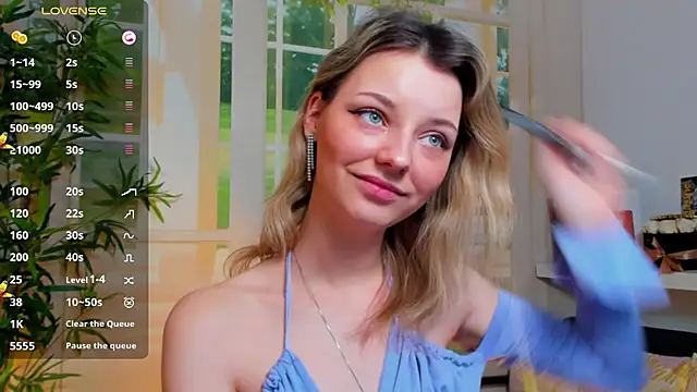 Snapshot of pretty_little_thing chatting on 01/31/25, 09:48 pretty little thing online show from 01/31/25, 09:48