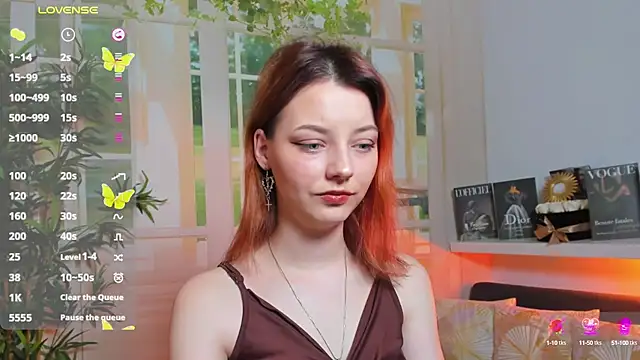 Snapshot of pretty_little_thing chatting on 03/10/25, 10:02 pretty little thing online show from 03/10/25, 10:02