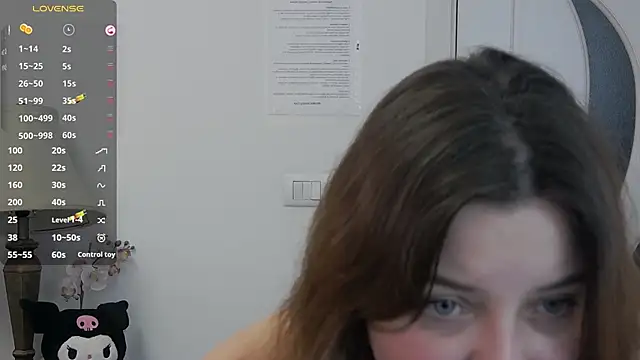 Snapshot of pretty_little_thing chatting on 06/05/26, 06:02 pretty little thing online show from 06/05/26, 06:02