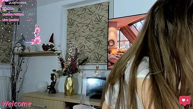 Snapshot of 3lla_Rose chatting on 01/21/25, 10:41 3lla Rose online show from 01/21/25, 10:41