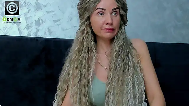 Snapshot of 3lla_Rose chatting on 09/20/25, 06:20 3lla Rose online show from 09/20/25, 06:20