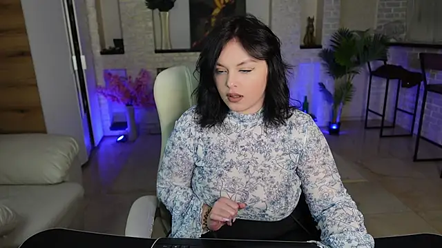 Daniela Kitty  online show from 03/13/26, 08:43