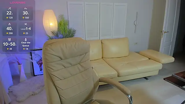 Daniela Kitty  online show from 05/30/26, 08:22