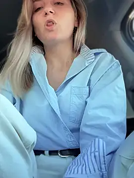 Snapshot of Crazy-Rosa chatting on 03/14/25, 12:07 Crazy-Rosa online show from 03/14/25, 12:07