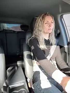 Snapshot of Crazy-Rosa chatting on 03/18/25, 04:37 Crazy-Rosa online show from 03/18/25, 04:37