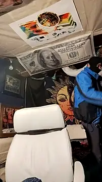 Gillygilly76 online show from 02/25/25, 03:09