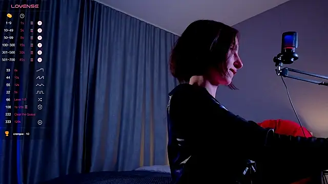 GeraTender1 online show from 10/17/25, 07:49