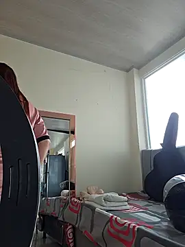 valery mora online show from 09/29/25, 04:34