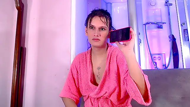 Snapshot of sexy-luna-star-ts chatting on 10/01/25, 11:22 sexy-luna-star-ts online show from 10/01/25, 11:22