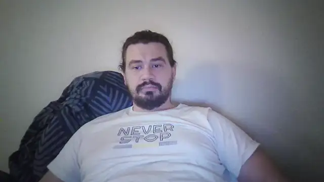 Snapshot of DanishStarF chatting on 12/13/25, 11:32 DanishStarF online show from 12/13/25, 11:32