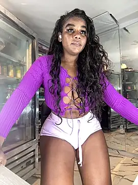 Snapshot of MAREIA_25 chatting on 03/13/25, 02:12 MAREIA 25 online show from 03/13/25, 02:12