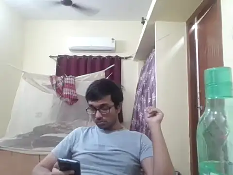 THE NAKED BOY online show from 02/05/26, 04:33