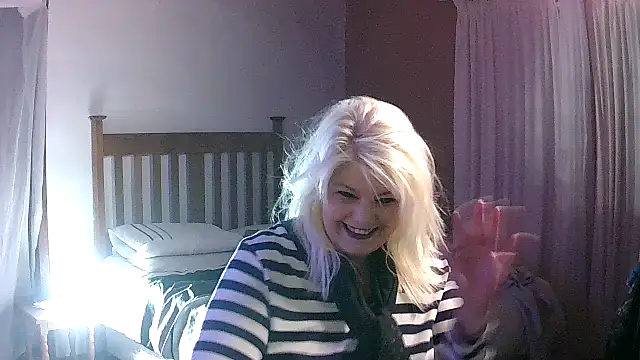 Miahotmilf online show from 01/16/26, 07:40