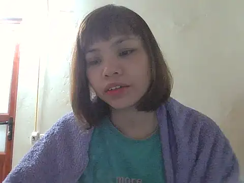 Angela-Eira online show from 10/31/25, 08:54